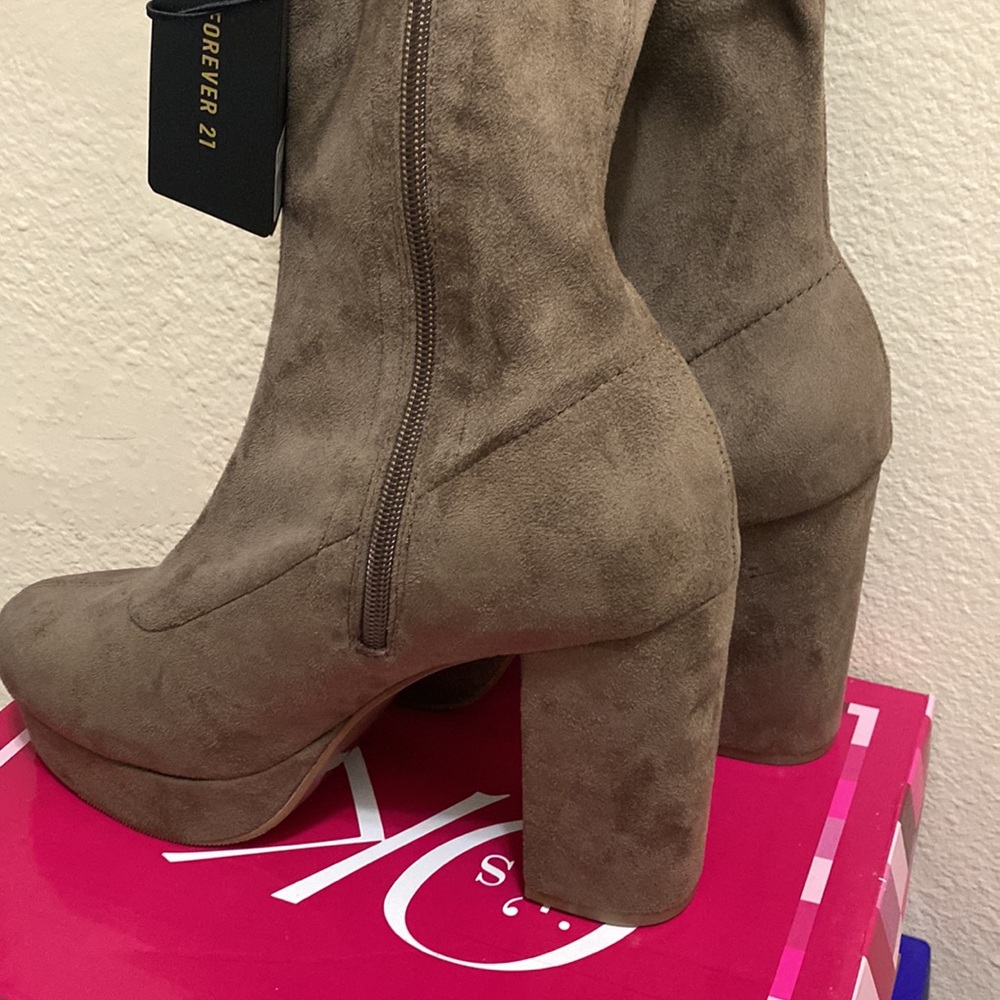 Forever 21 Knee High Boots - Picture 3 of 7